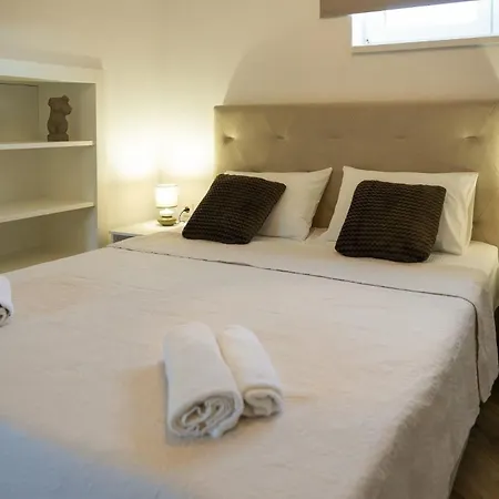 Ferienhaus Mit Privatpool Fur 7 Personen Ca 290 Qm In Sibenik-dubrava, Dalmatien Norddalmatien Holiday home